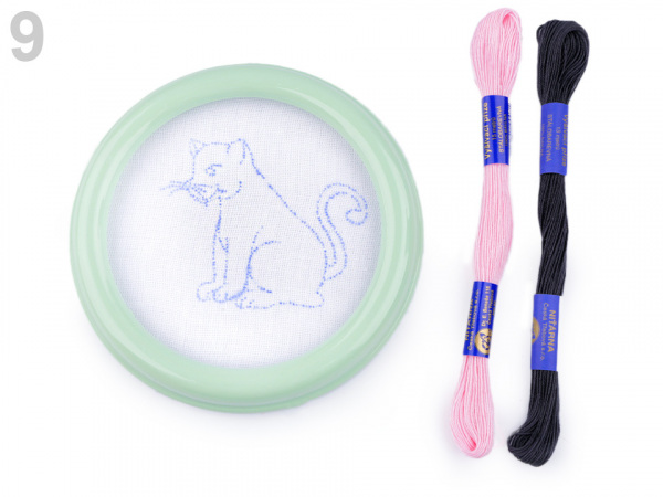 Dětské vyšívání s rámečkem