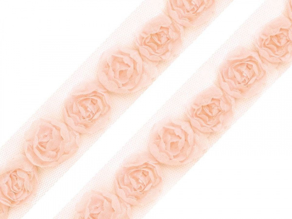 Prýmek na tylu šíře 20 mm s růžemi