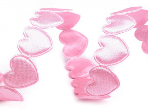 Saténový prýmek šíře 17 mm srdce