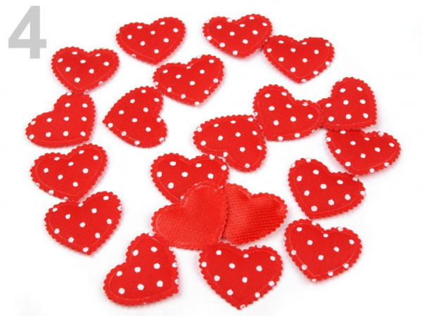 Textilní aplikace / nášivka srdíčko s puntíky 17x20 mm