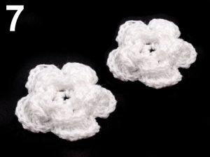 Háčkovaná květina Ø30-40 mm