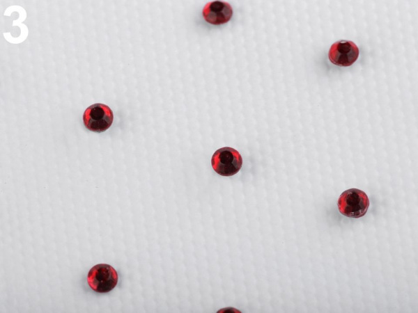 Nažehlovací kamínky do vlasů