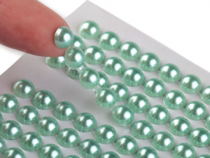 Samolepicí perly na lepicím proužku Ø6 mm