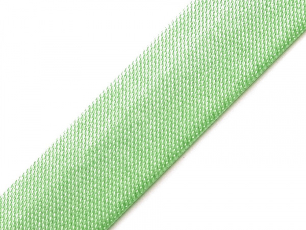 Šikmý proužek saténový šíře 15 mm zažehlený