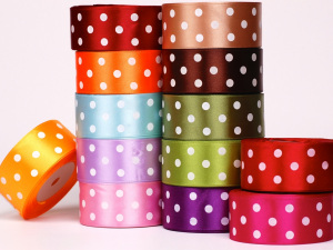 Stuha saténová šíře 40mm PUNTIK - Růžová sv.