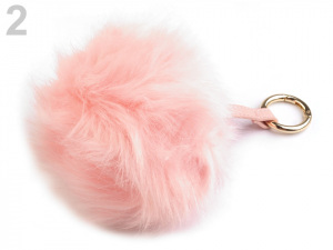 Kožešinová bambule na kabelku