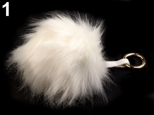 Kožešinová bambule na kabelku