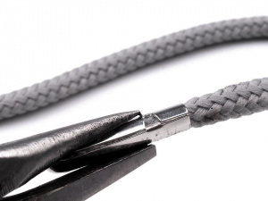 Kovová koncovka na šňůru Ø3,3 mm hladká