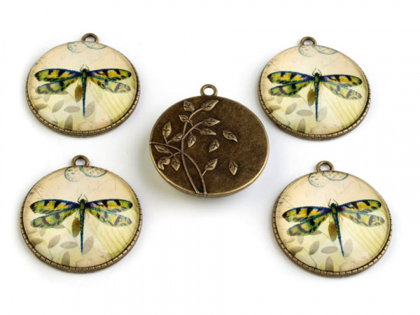 Přívěsek Ø37 mm vážka