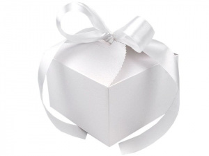 Papírová dárková krabička svatební se stuhou