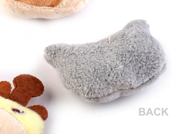 Plyšová aplikace / nášivka s pískátkem