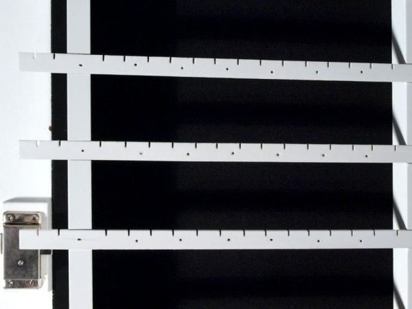 Skříňka na šperky se zrcadlem