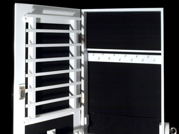 Skříňka na šperky se zrcadlem