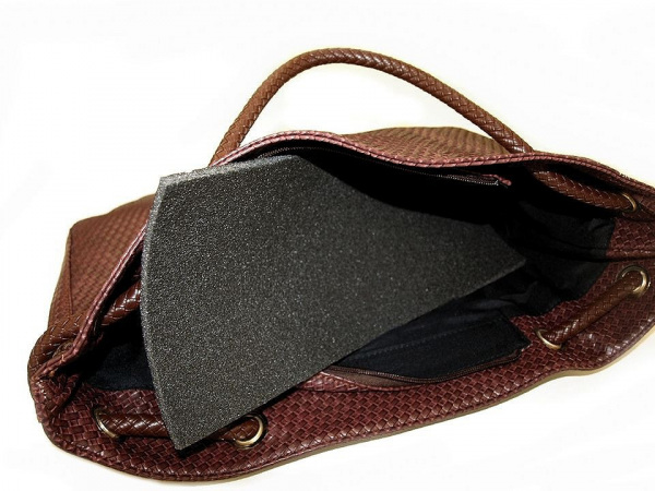 Síťová pěna / výztuha na kabelky šíře 100 cm