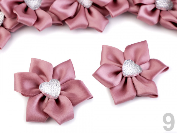 Saténový květ se srdcem Ø50 mm s kamínkem