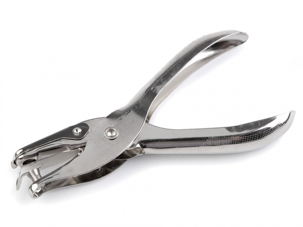 Děrovací kleště na papír