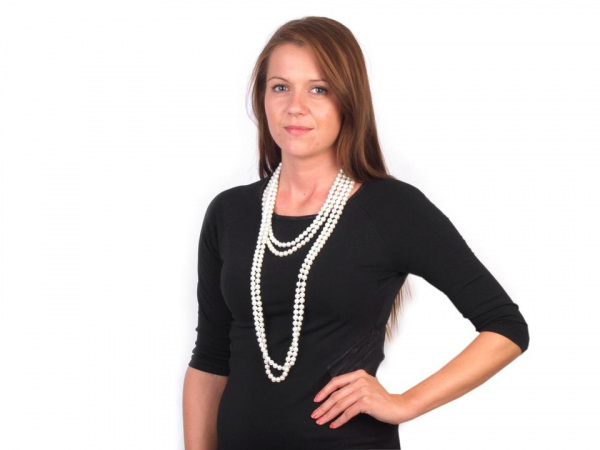 Perlový náhrdelník ve stylu 30. let