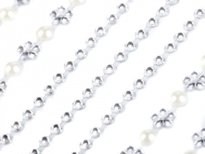 Samolepicí dekorace kamínky a perly na lepicím proužku