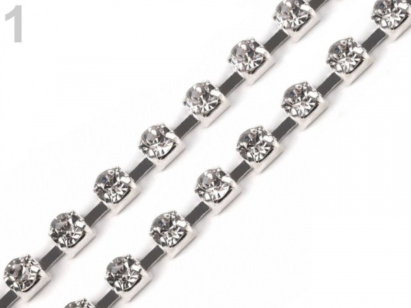 Štrasová metráž šíře 2,9 mm