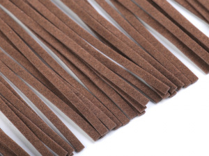 Třásně z eko kůže šíře 15 cm