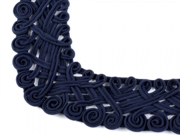 Ozdoba výstřihů / vsadka 22x35 cm