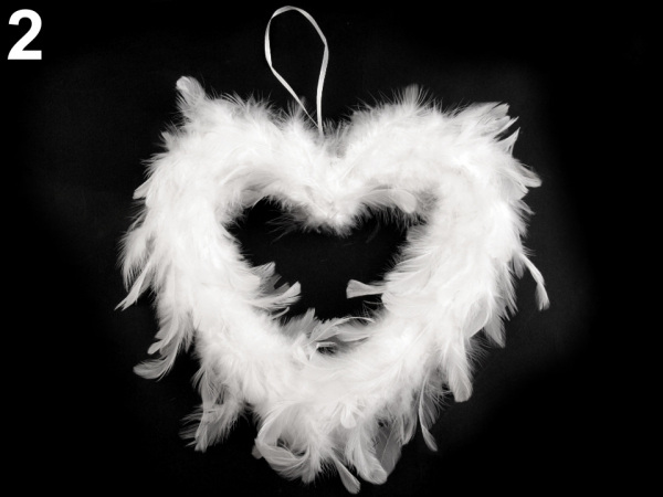 Dekorace srdce z peří