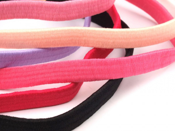 Pružná čelenka do vlasů