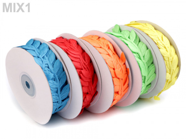 Saténový prýmek šíře 25 mm listy