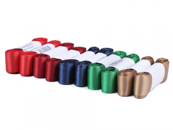 Atlasová stuha svazky po 5 m šíře 20 mm