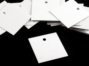 Papírová visačka / jmenovka 37x40 mm