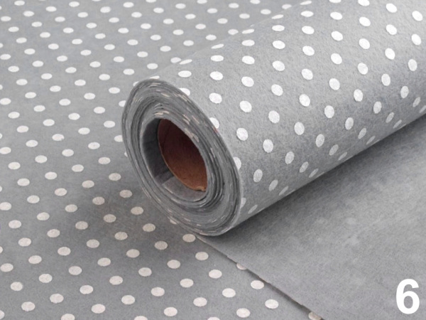 Plsť / filc šíře 41 cm s puntíky