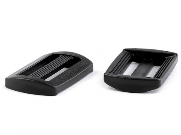 Průvlek šíře 30 mm černý