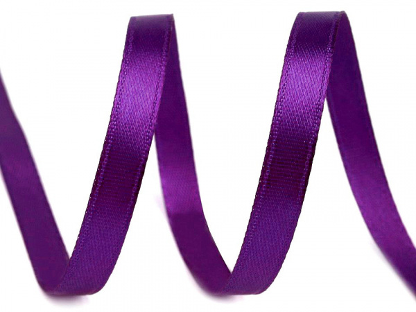 Atlasová stuha svazky po 5 m šíře 6 mm