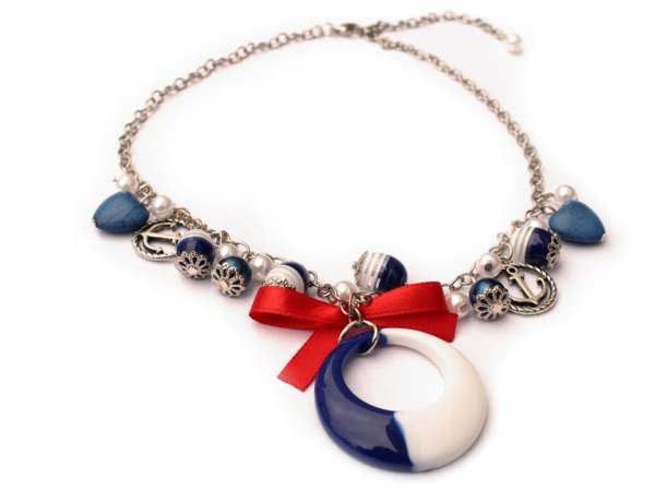 Plastové korálky s proužkem oliva 9x12 mm