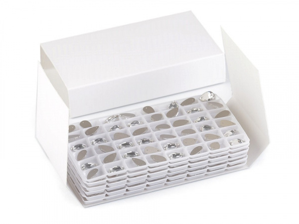 Broušené kamínky kapky našívací