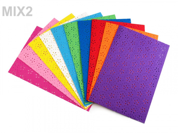 Pěnová guma Moosgummi 20x30 cm perforované květy