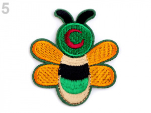 Nažehlovačka včela