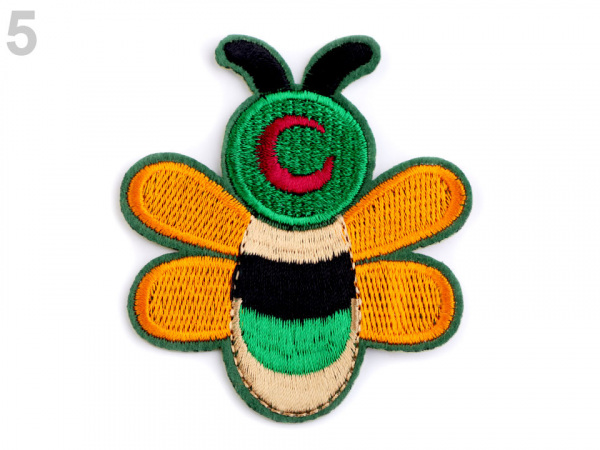 Nažehlovačka včela