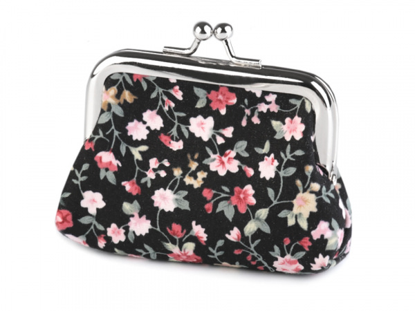 Malá peněženka s květy