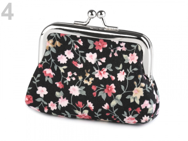 Malá peněženka s květy