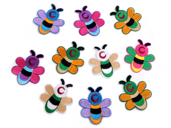 Nažehlovačka včela