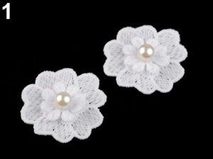 Krajkový květ s perlou Ø40 mm