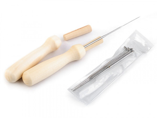 Jehly na plstění s dřevěnou rukojetí