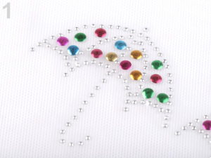 Nažehlovací aplikace s kovovým hot fixem