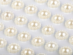 Samolepicí květy na lepicím proužku Ø8 mm