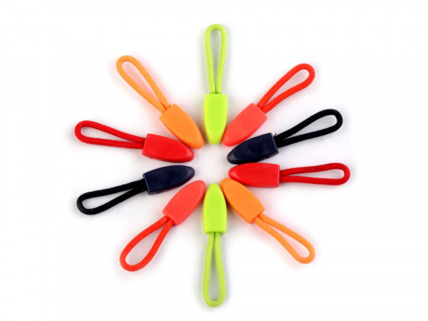 Poutko / taháček na jezdce