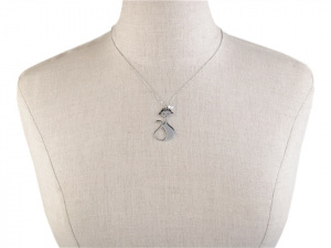 Náhrdelník kočka, pírko, mandala z nerezové oceli