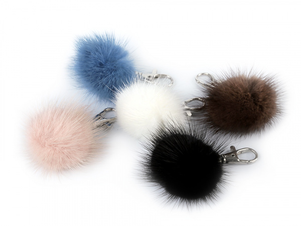 Kožešinová bambule na kabelku z norka