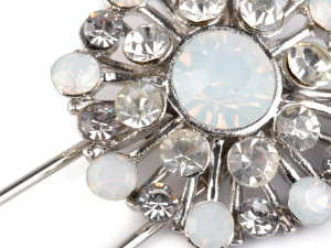 Brož květ na spínacím špendlíku