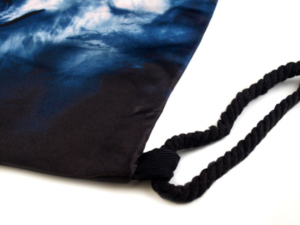 Vak na záda vlk / lední medvěd